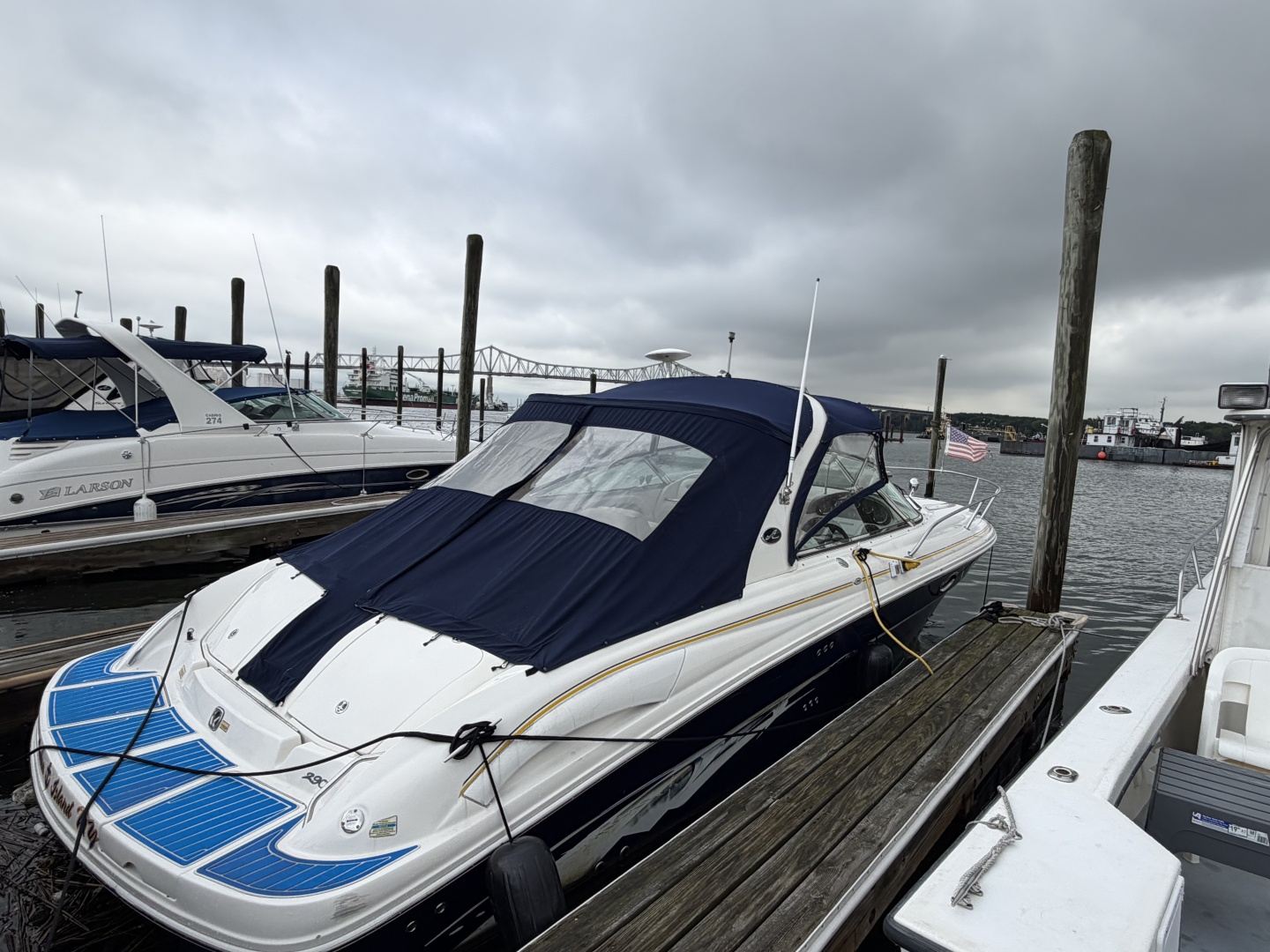 29ft Sea Ray Yacht For Sale