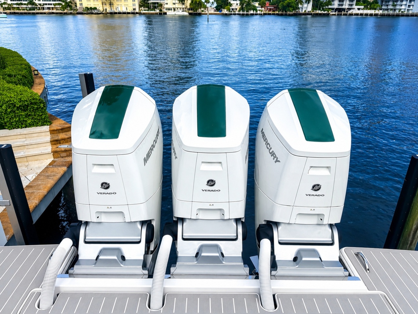 2024 Tiara Yachts 48 LS
