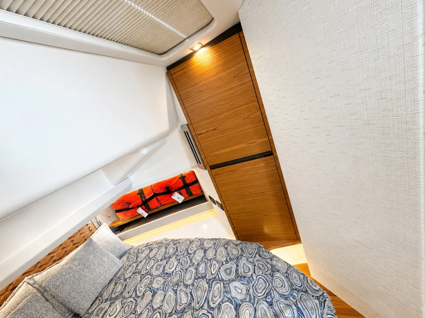 Tiara Yachts 48 LS Yacht For Sale