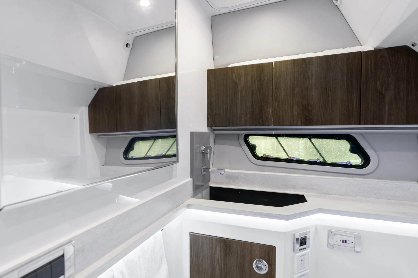 Formula 430 All Sport Crossover Yacht For Sale
