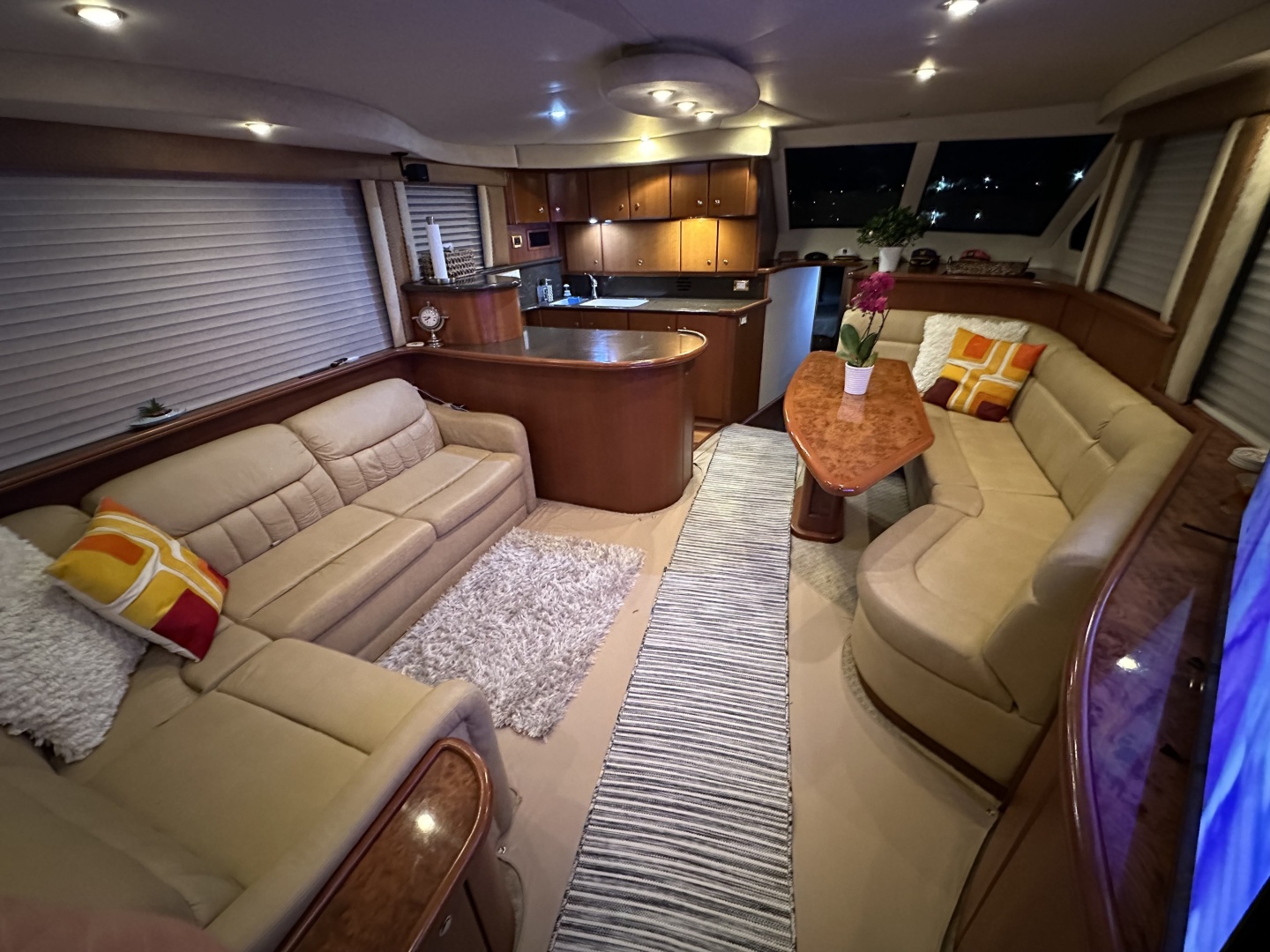 A Whole New World 50ft Silverton Yacht For Sale A Whole New World 50ft Silverton Yacht For Sale