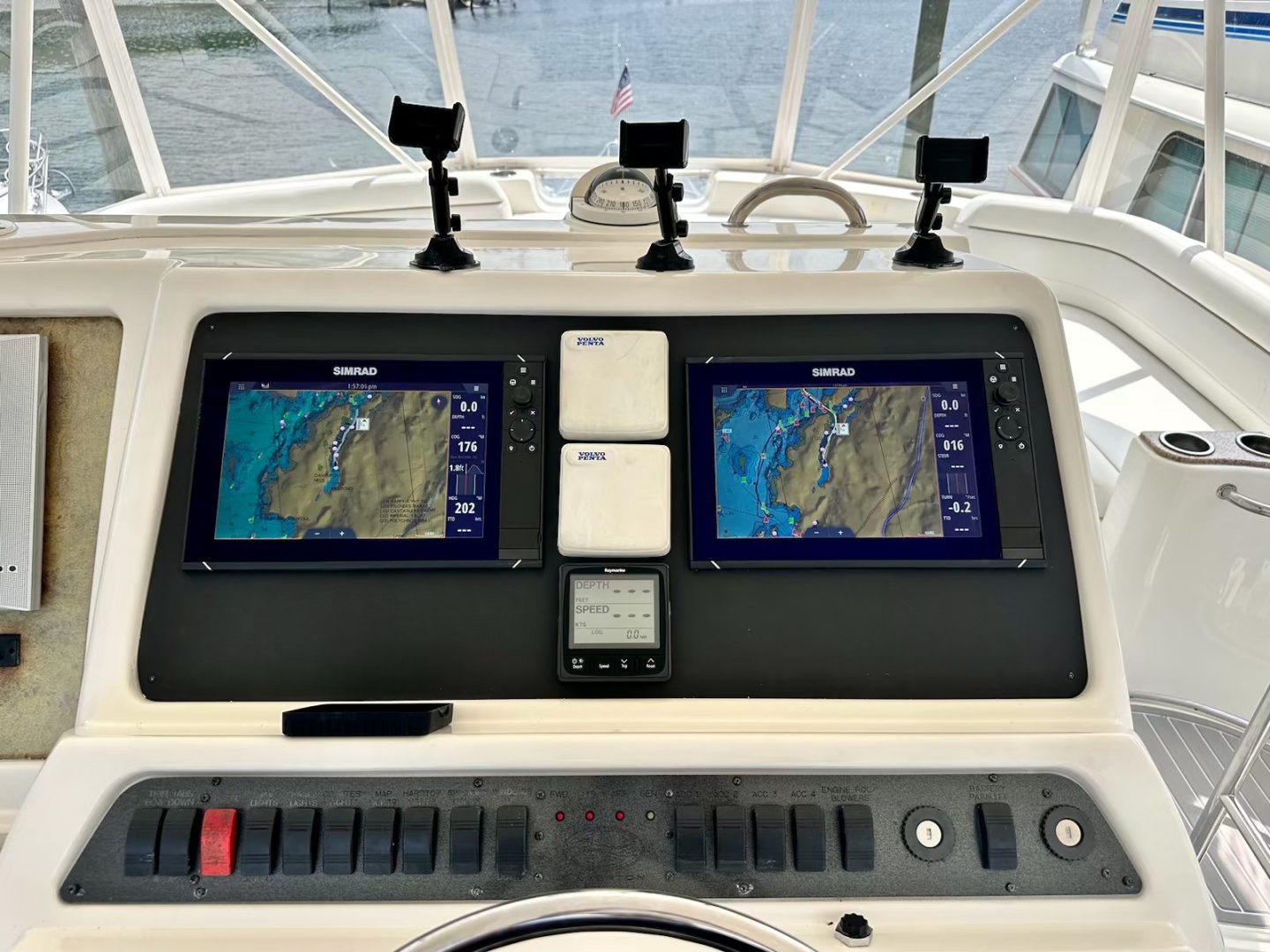 A Whole New World 50ft Silverton Yacht For Sale A Whole New World 50ft Silverton Yacht For Sale