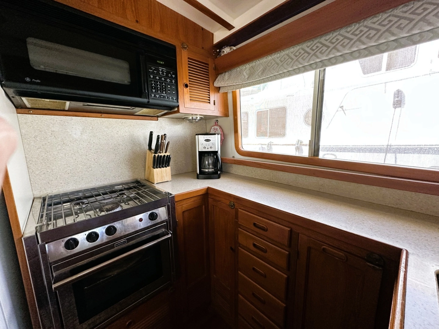 Kadey-Krogen 48 Whaleback Yacht For Sale