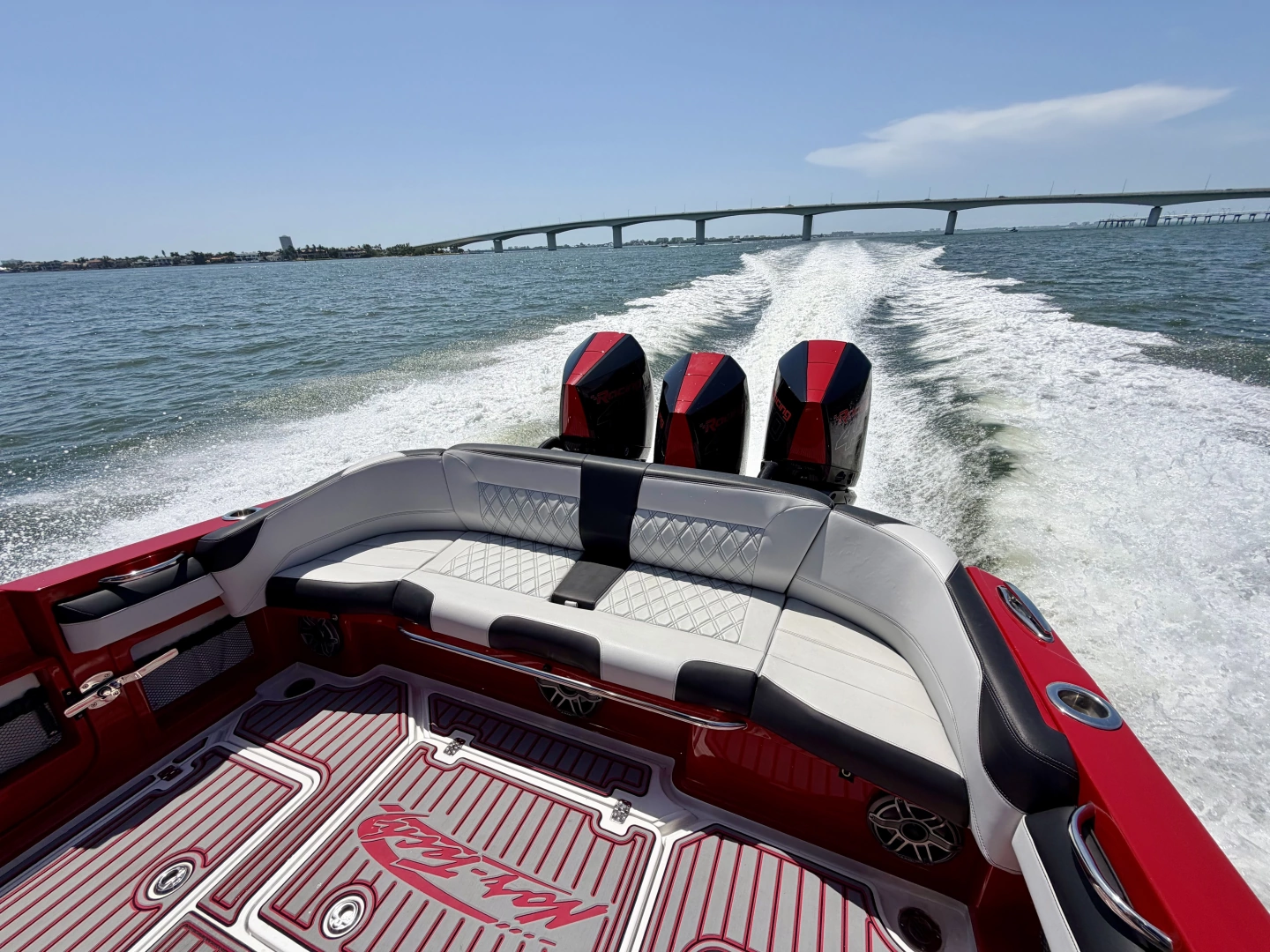 Nor-Tech 390 Sport Yacht For Sale