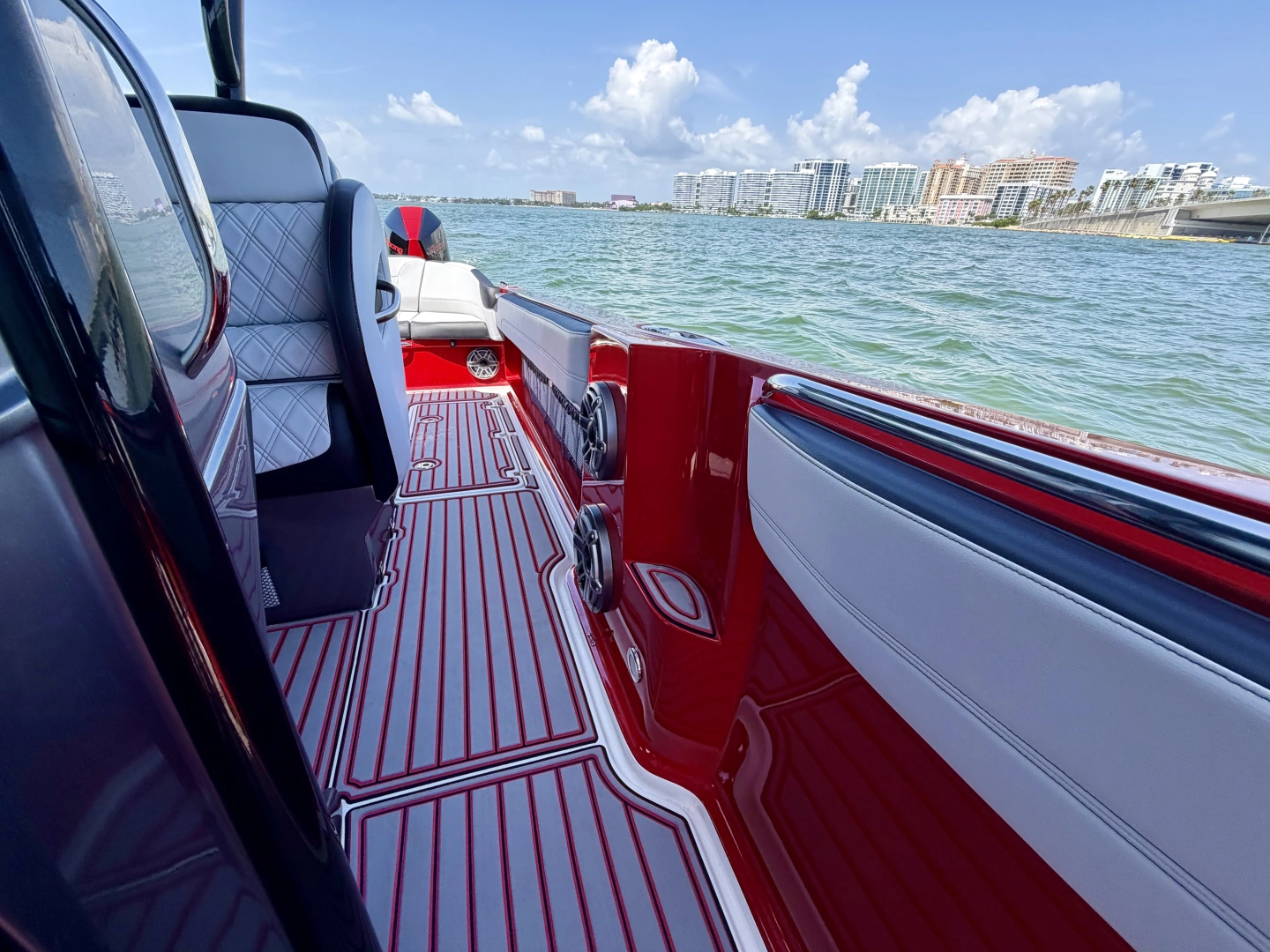Nor-Tech 390 Sport Yacht For Sale