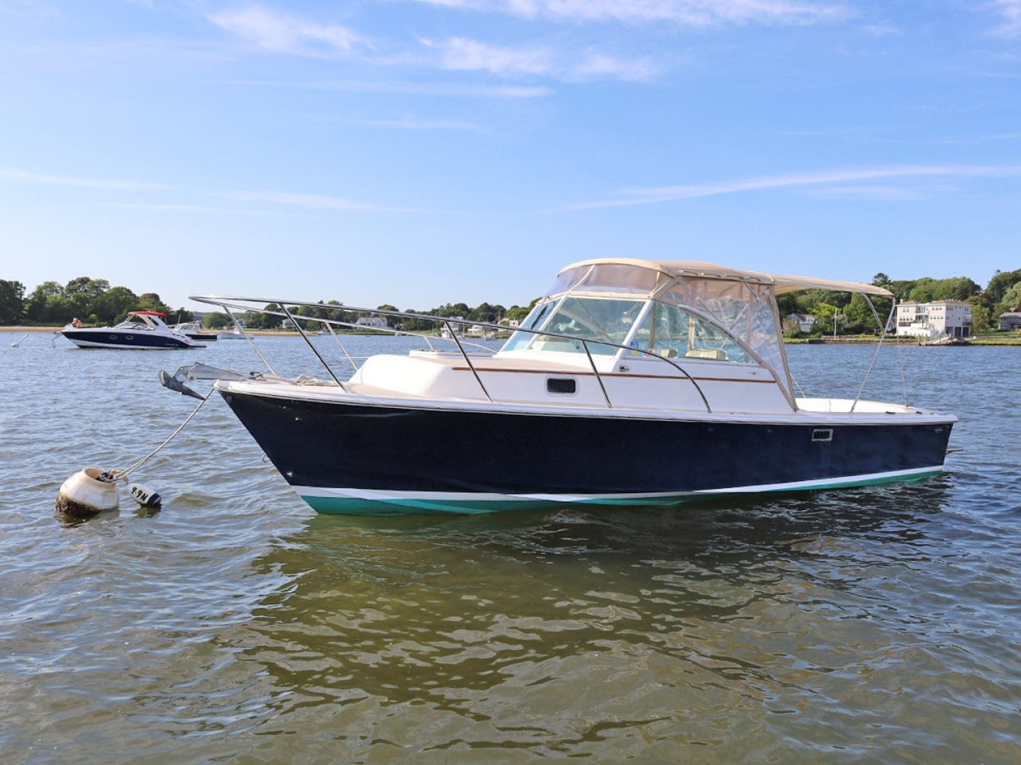 THE ENDLESS SUMMER 25ft Hunt Yachts Yacht For Sale THE ENDLESS SUMMER 25ft Hunt Yachts Yacht For Sale
