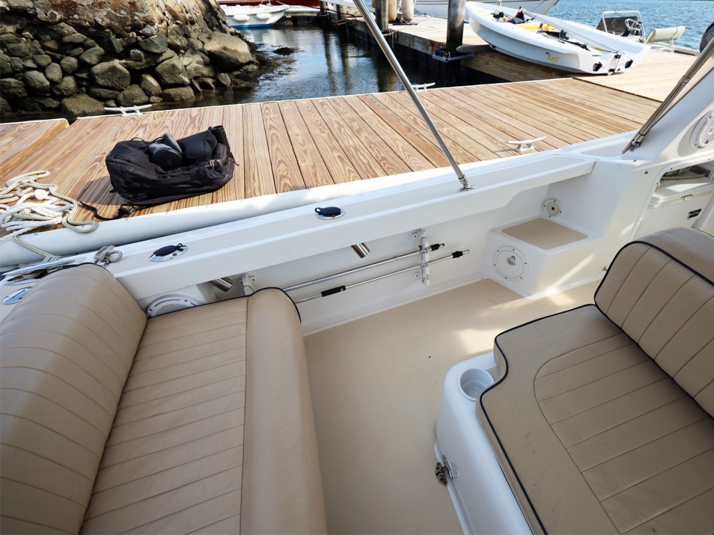 THE ENDLESS SUMMER 25ft Hunt Yachts Yacht For Sale THE ENDLESS SUMMER 25ft Hunt Yachts Yacht For Sale