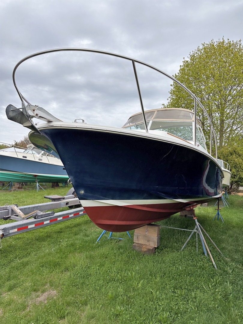 THE ENDLESS SUMMER 25ft Hunt Yachts Yacht For Sale THE ENDLESS SUMMER 25ft Hunt Yachts Yacht For Sale