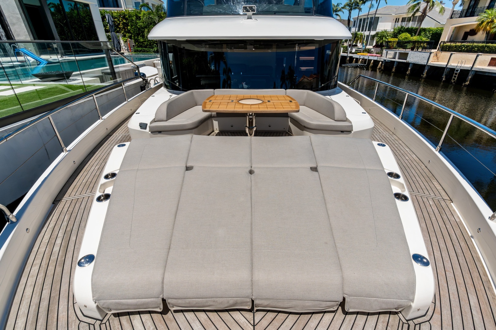R Boat 75ft Absolute Yacht For Sale