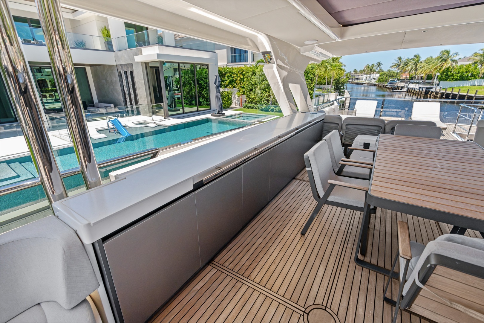 R Boat 75ft Absolute Yacht For Sale