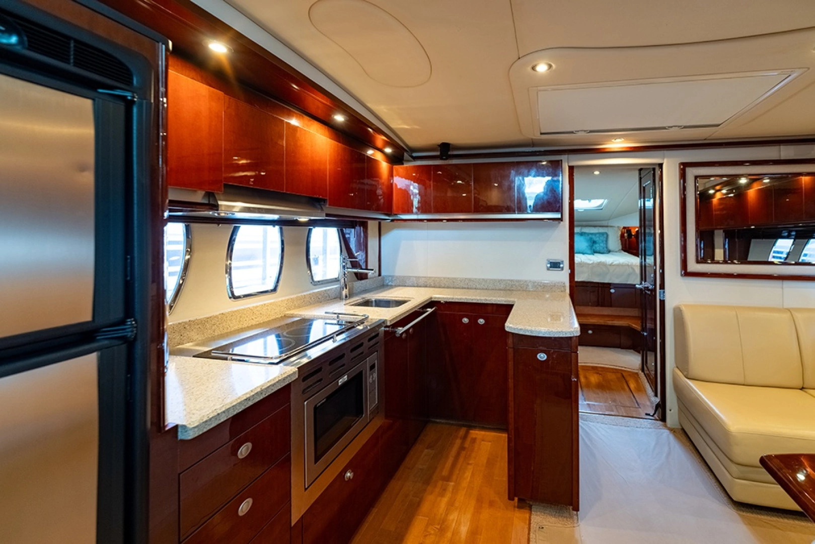 Sea Ray 48 Sundancer Yacht For Sale