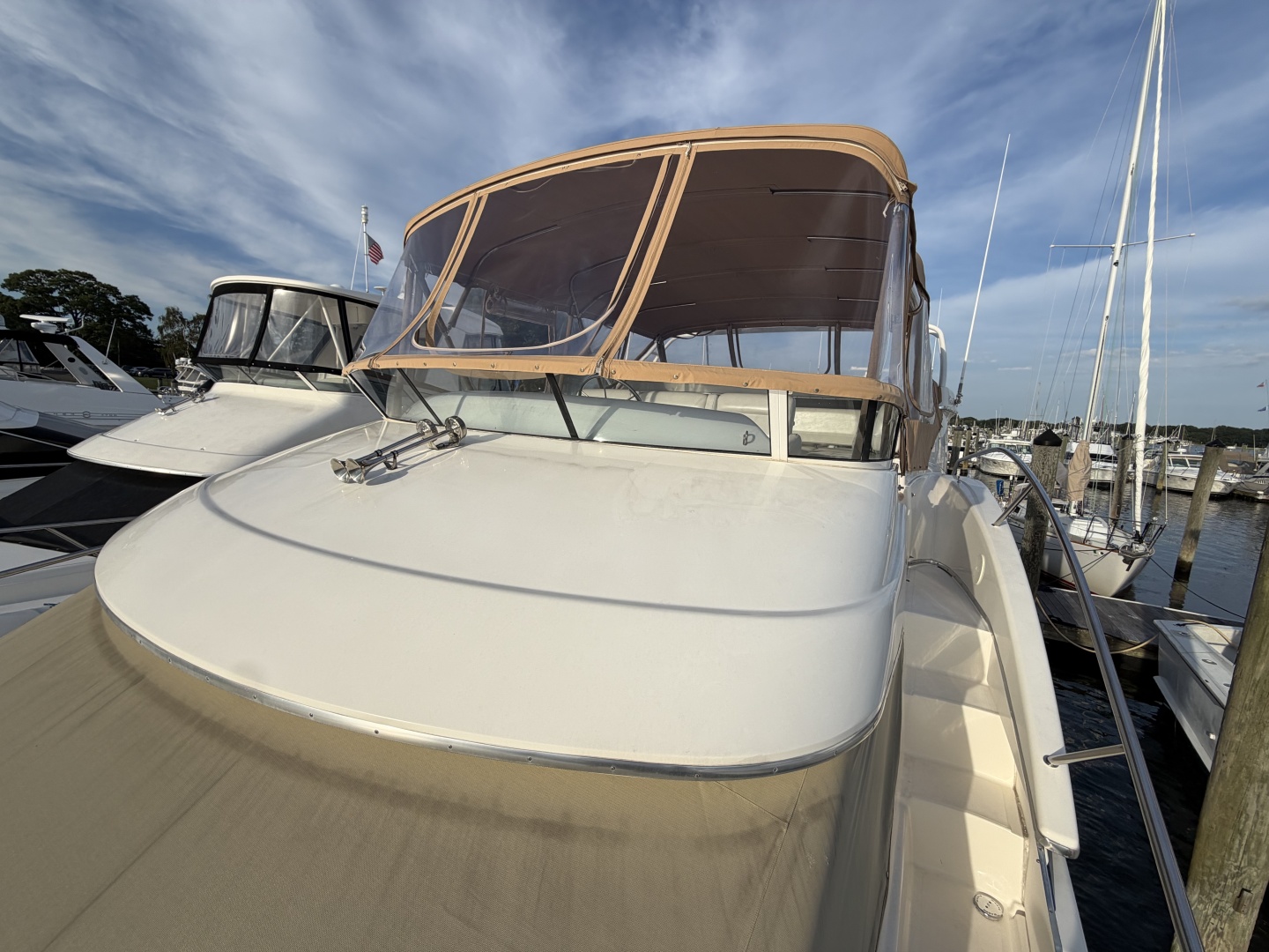 2002 Silverton 43 Motor Yacht