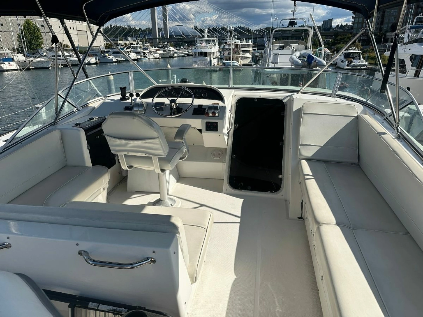 Bayliner 4788 Pilothouse Yacht For Sale