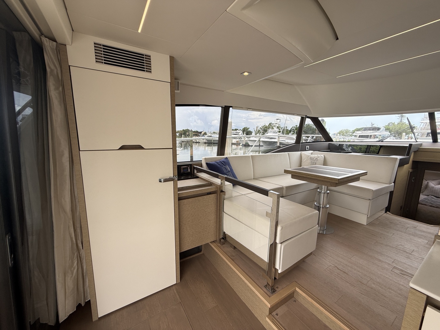 2018 Prestige 460