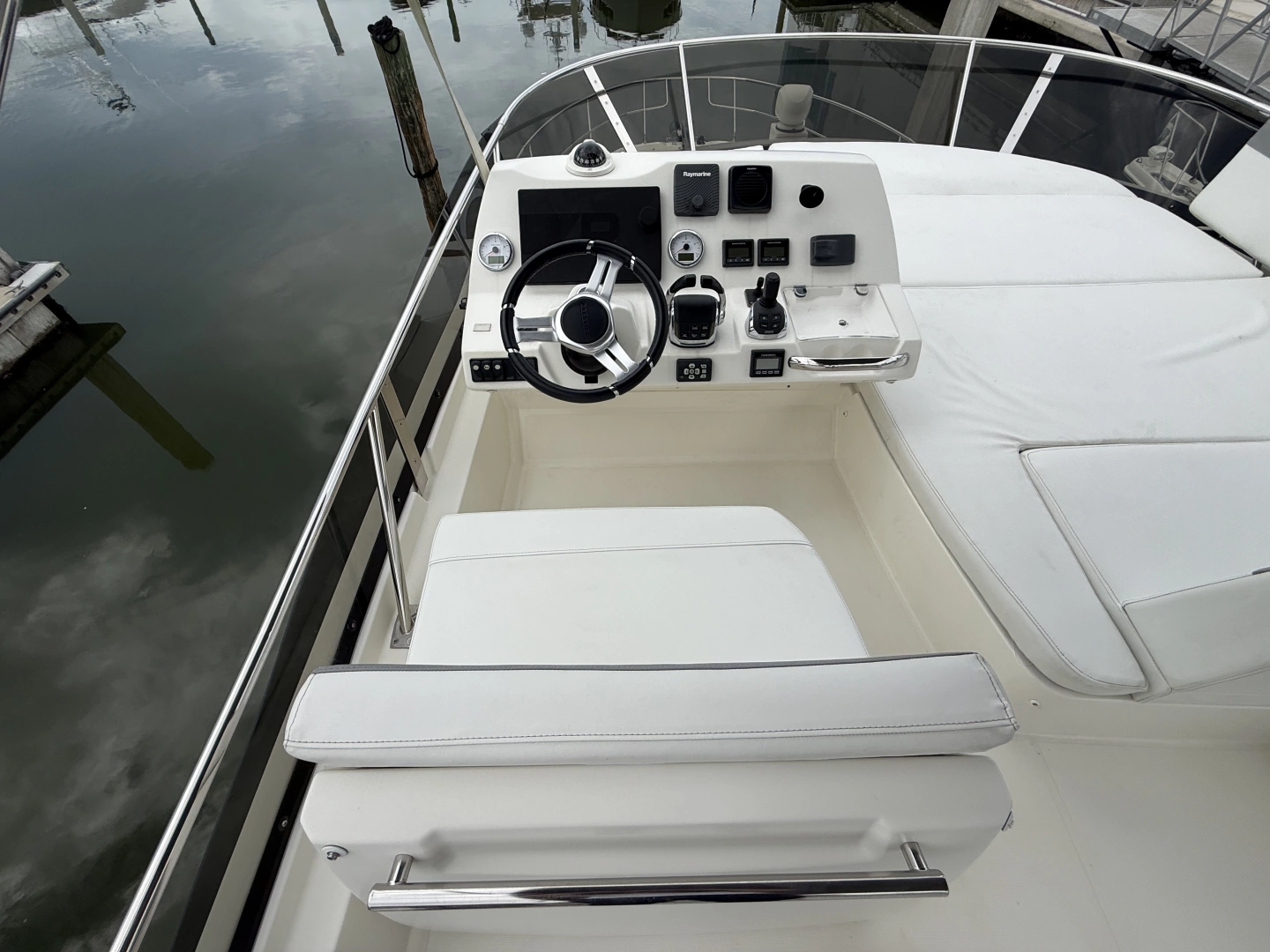 Prestige 460 Yacht For Sale