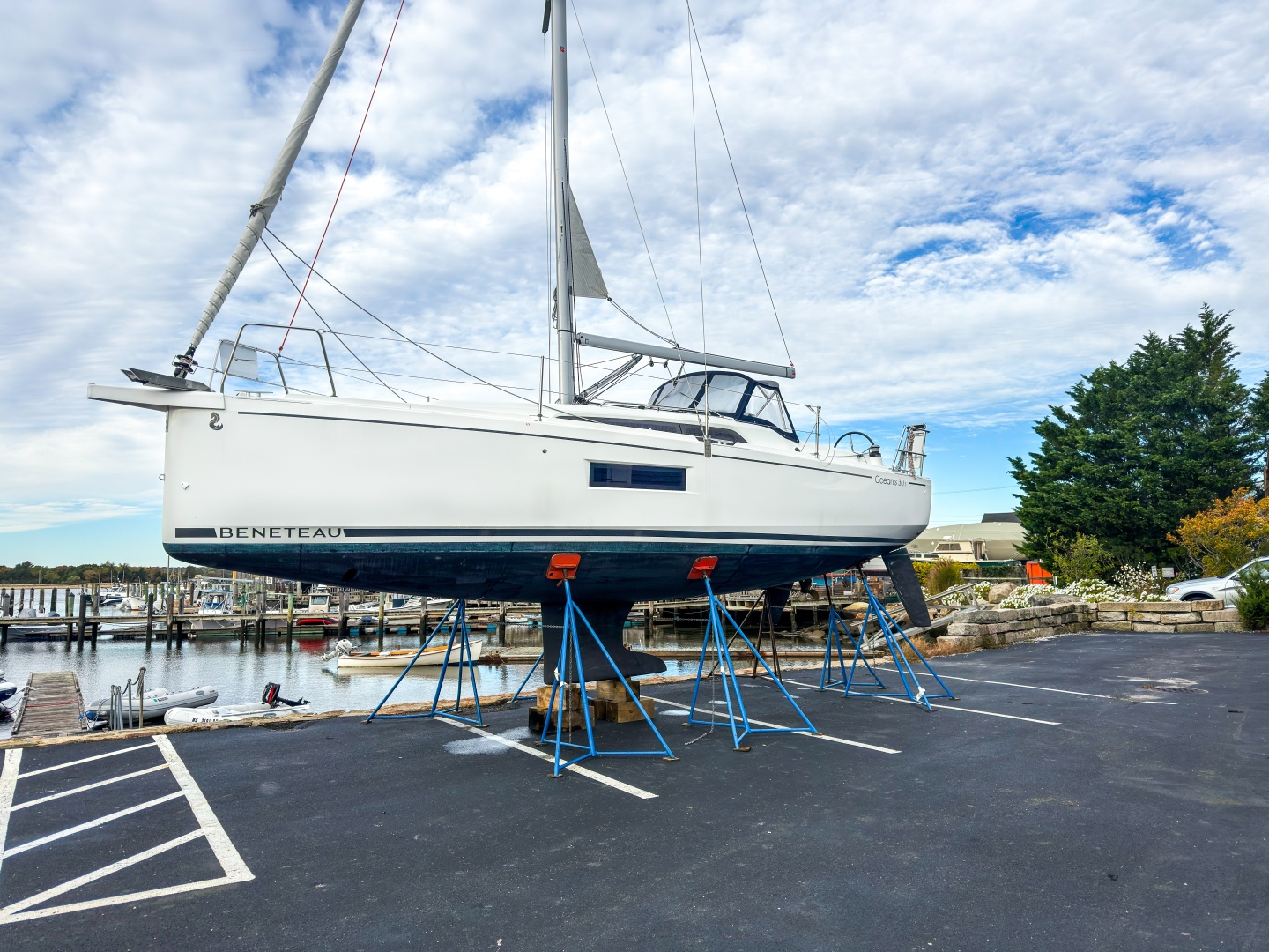 FERNEL  30ft Beneteau Yacht For Sale