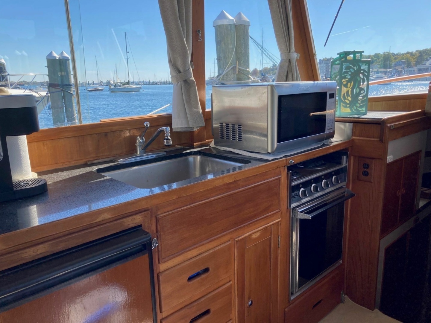 BURNING DAYLIGHT 42ft Grand Banks Yacht For Sale