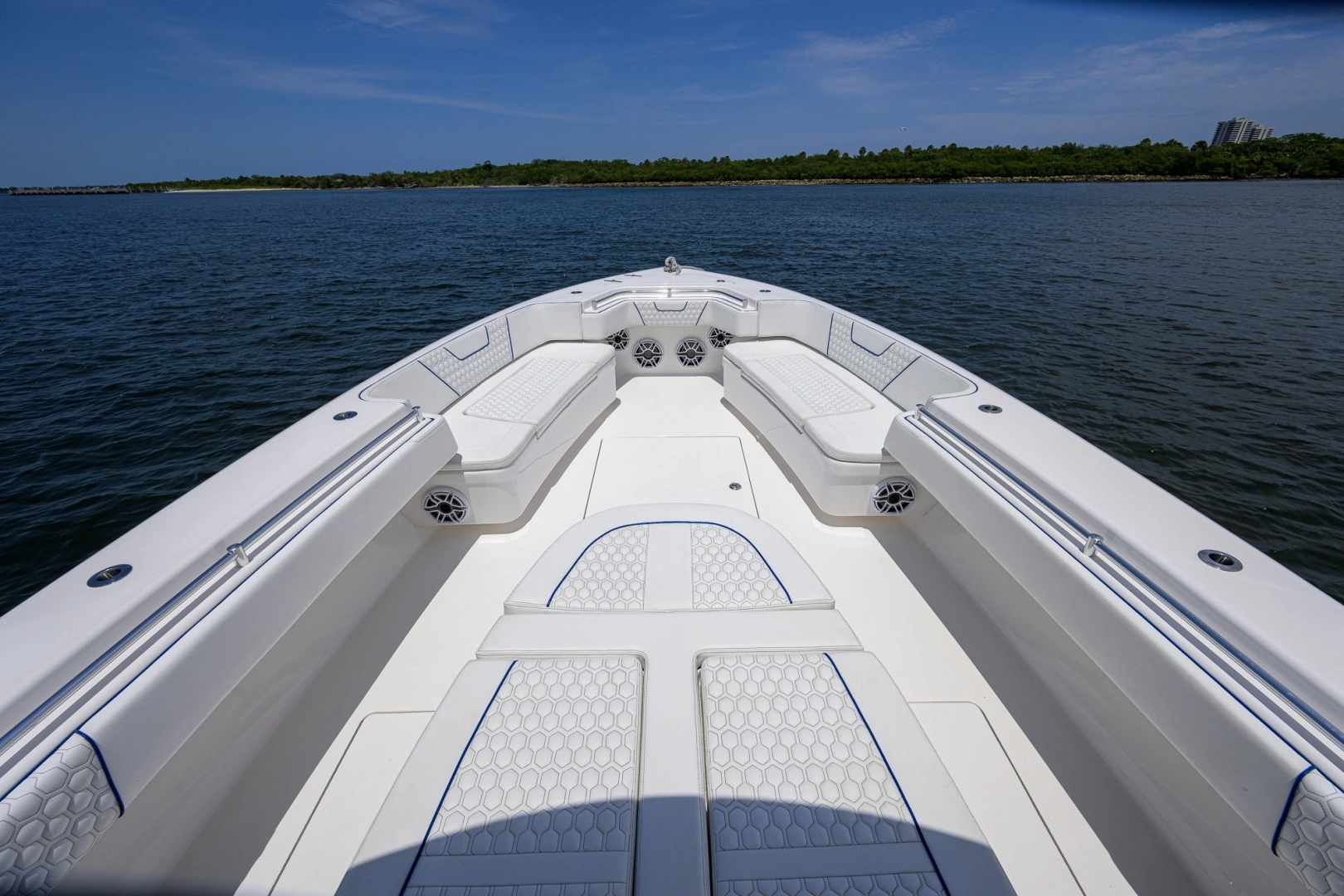 Contender 44ST Yacht For Sale