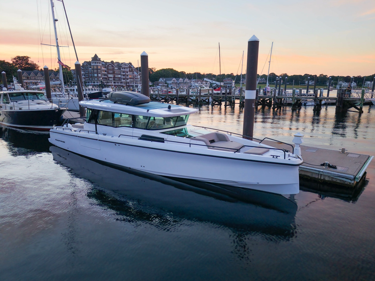 Axopar 45 XC Cross Cabin Aft Cabin Yacht For Sale