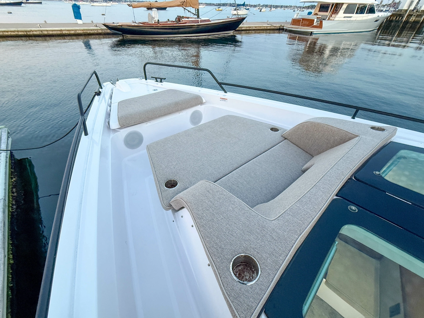 Axopar 45 XC Cross Cabin Aft Cabin Yacht For Sale