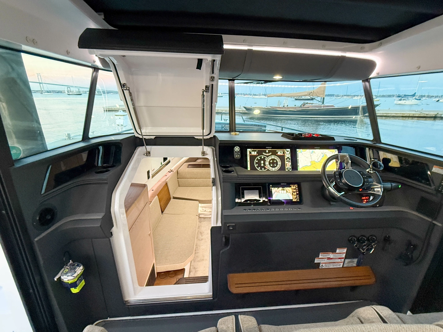 Axopar 45 XC Cross Cabin Aft Cabin Yacht For Sale