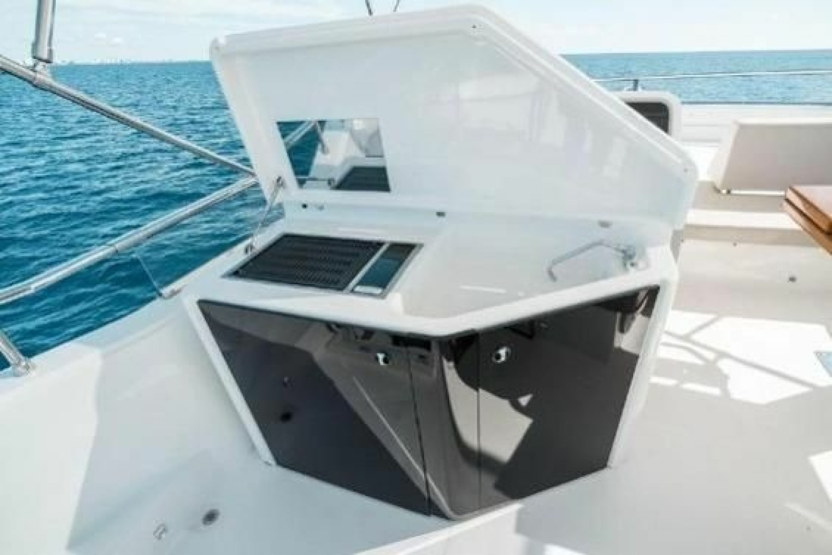 53ft Cranchi Yacht For Sale
