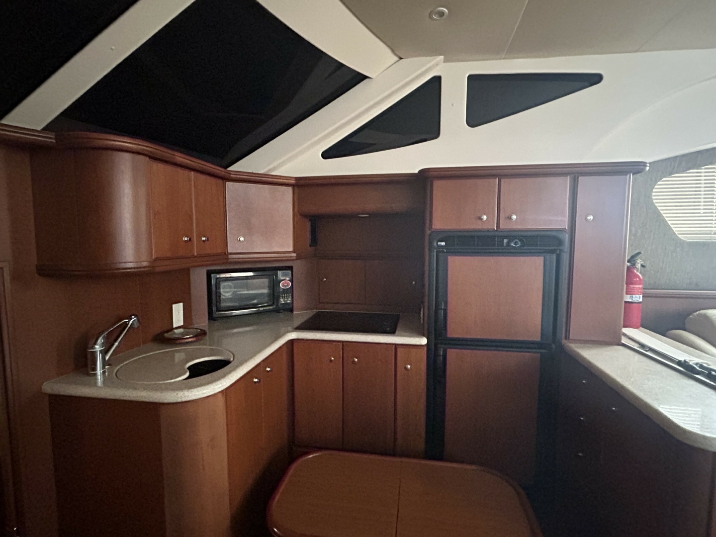 39ft Silverton Yacht For Sale
