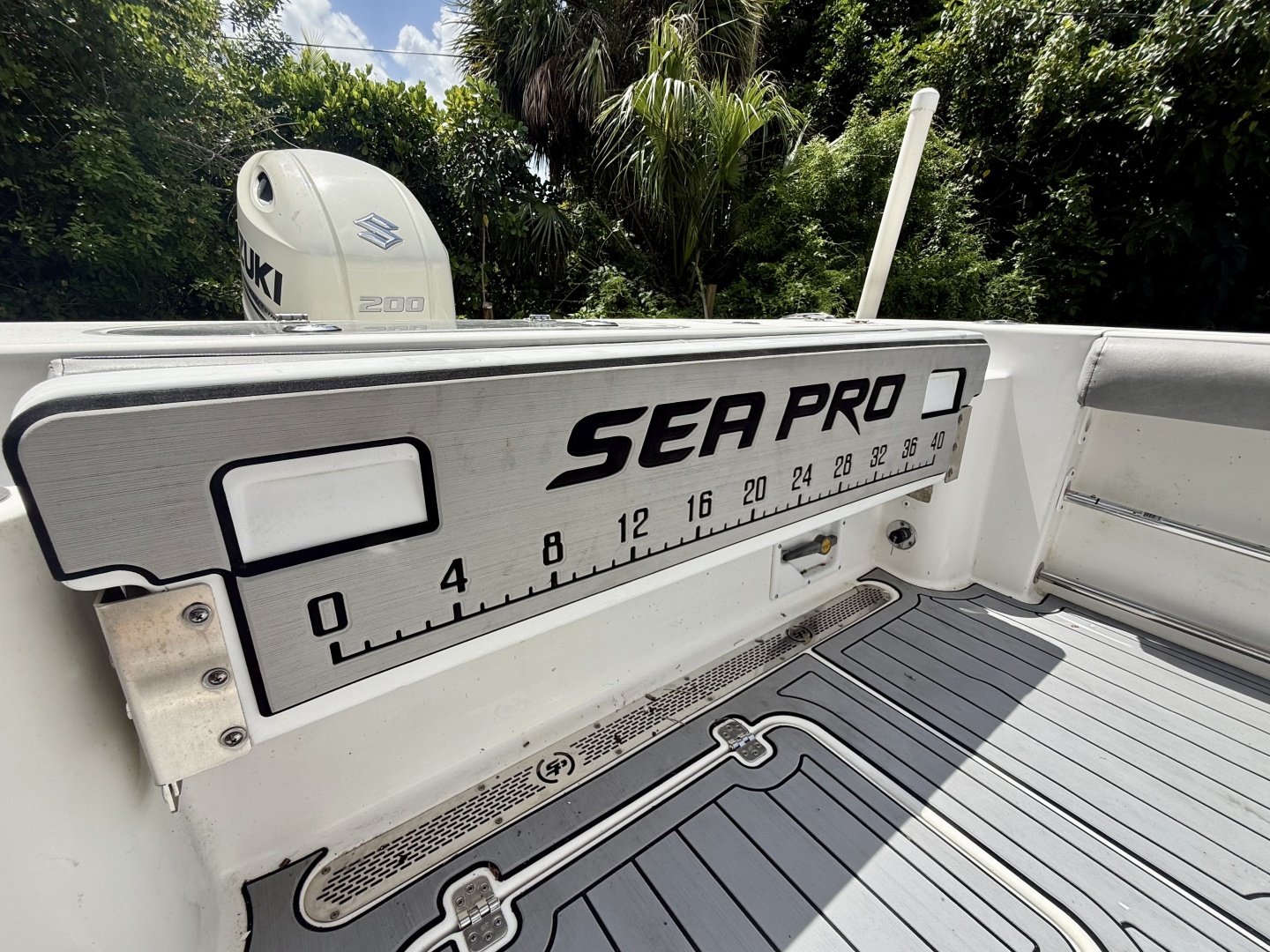 2020 Sea Pro 219CC