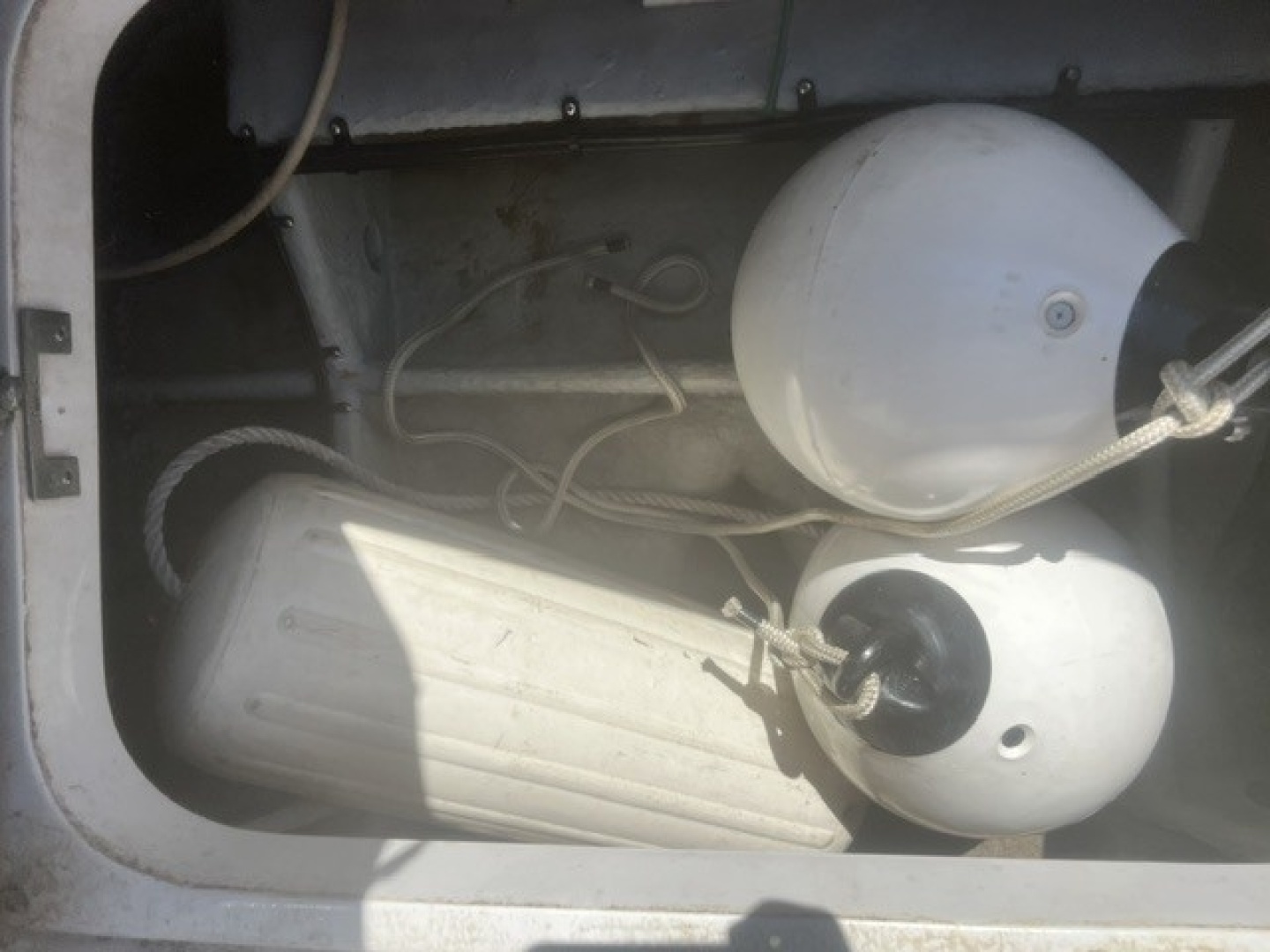 SCRIMSHAW 30ft Mainship Yacht For Sale