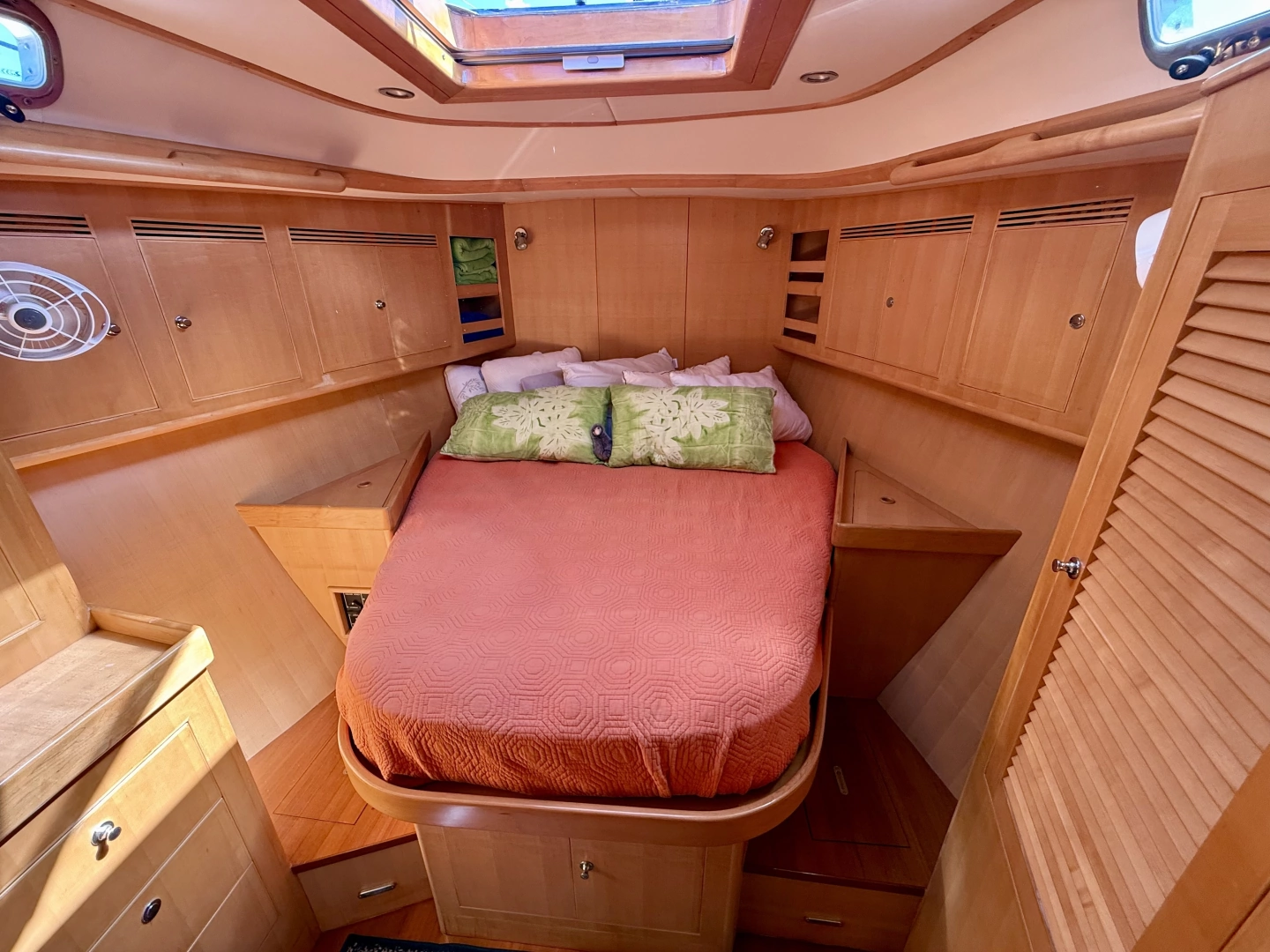 Hylas 56 Yacht For Sale