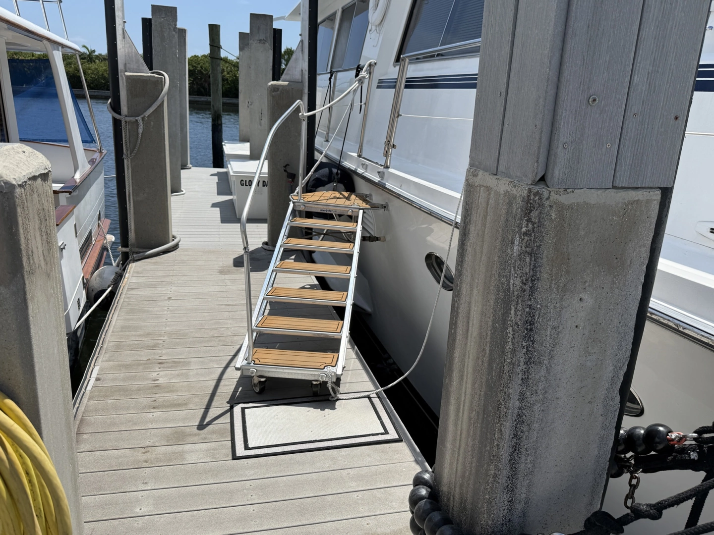 Viking Pilothouse Motor Yacht Yacht For Sale