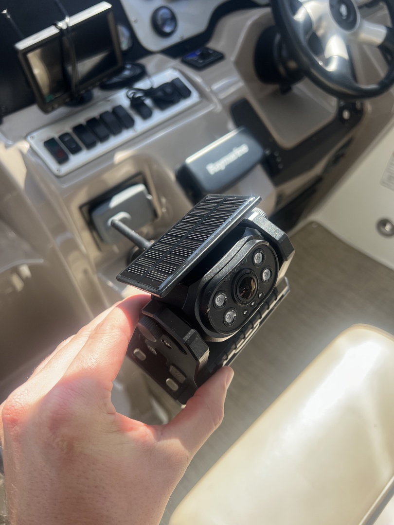 2010 Cruisers Yachts 360 Express