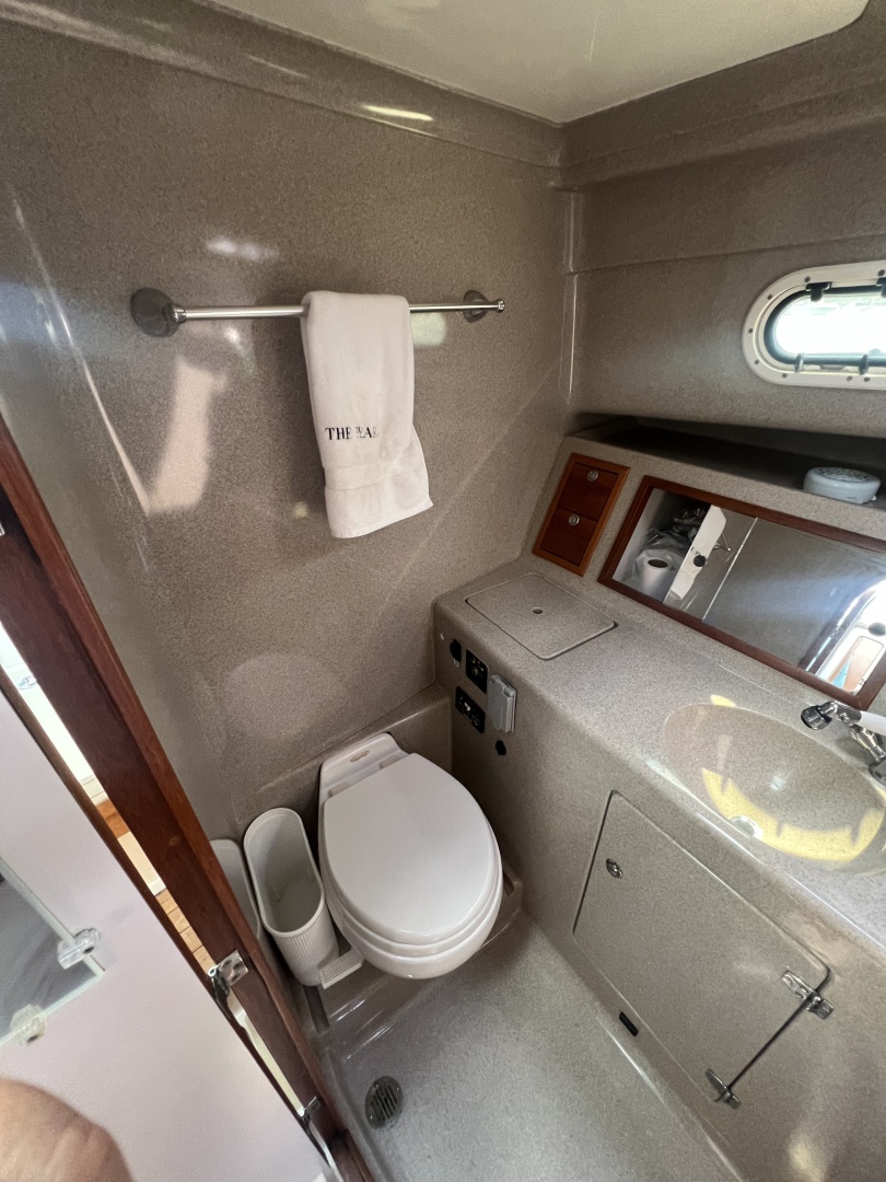 The Pearl 33ft True North Yacht For Sale