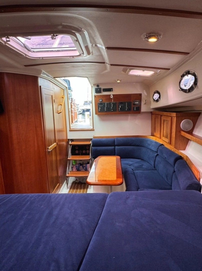 Back Cove 33 Yacht For Sale