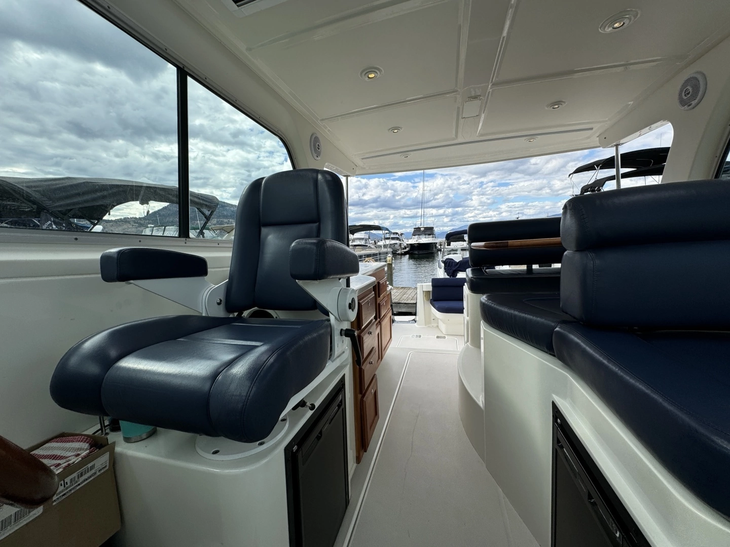 Back Cove 33 Yacht For Sale