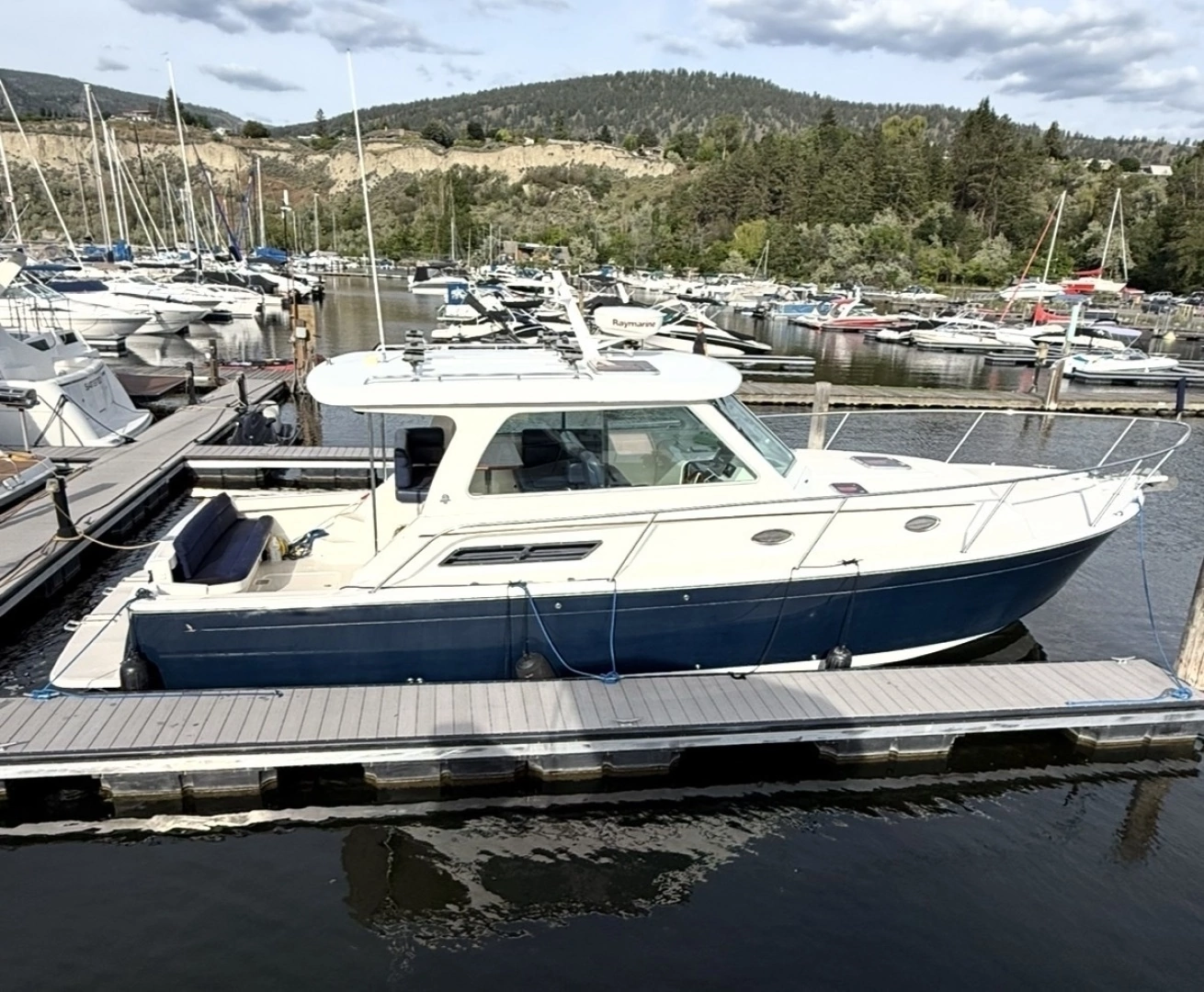 Back Cove 33 Yacht For Sale