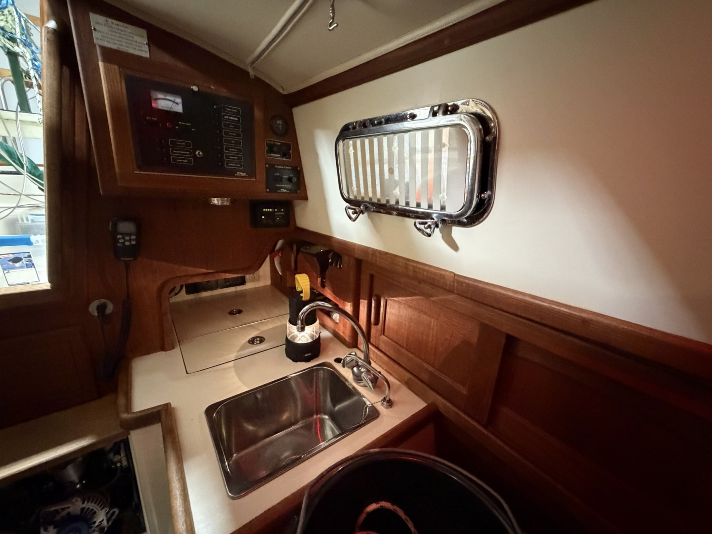 2001 Pacific Seacraft Dana 24
