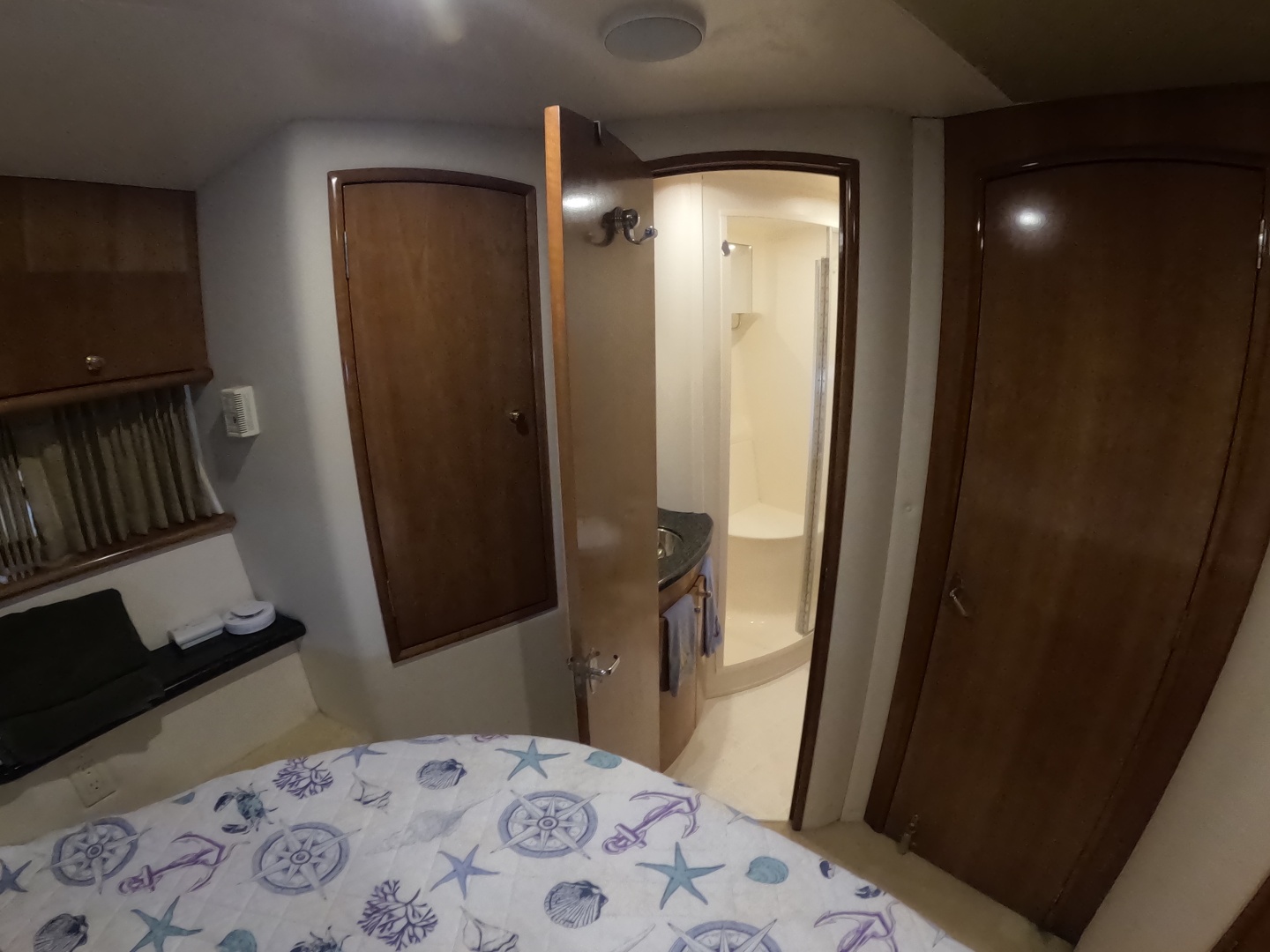 46ft Carver Yacht For Sale
