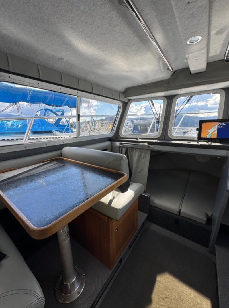 27ft KingFisher Yacht For Sale