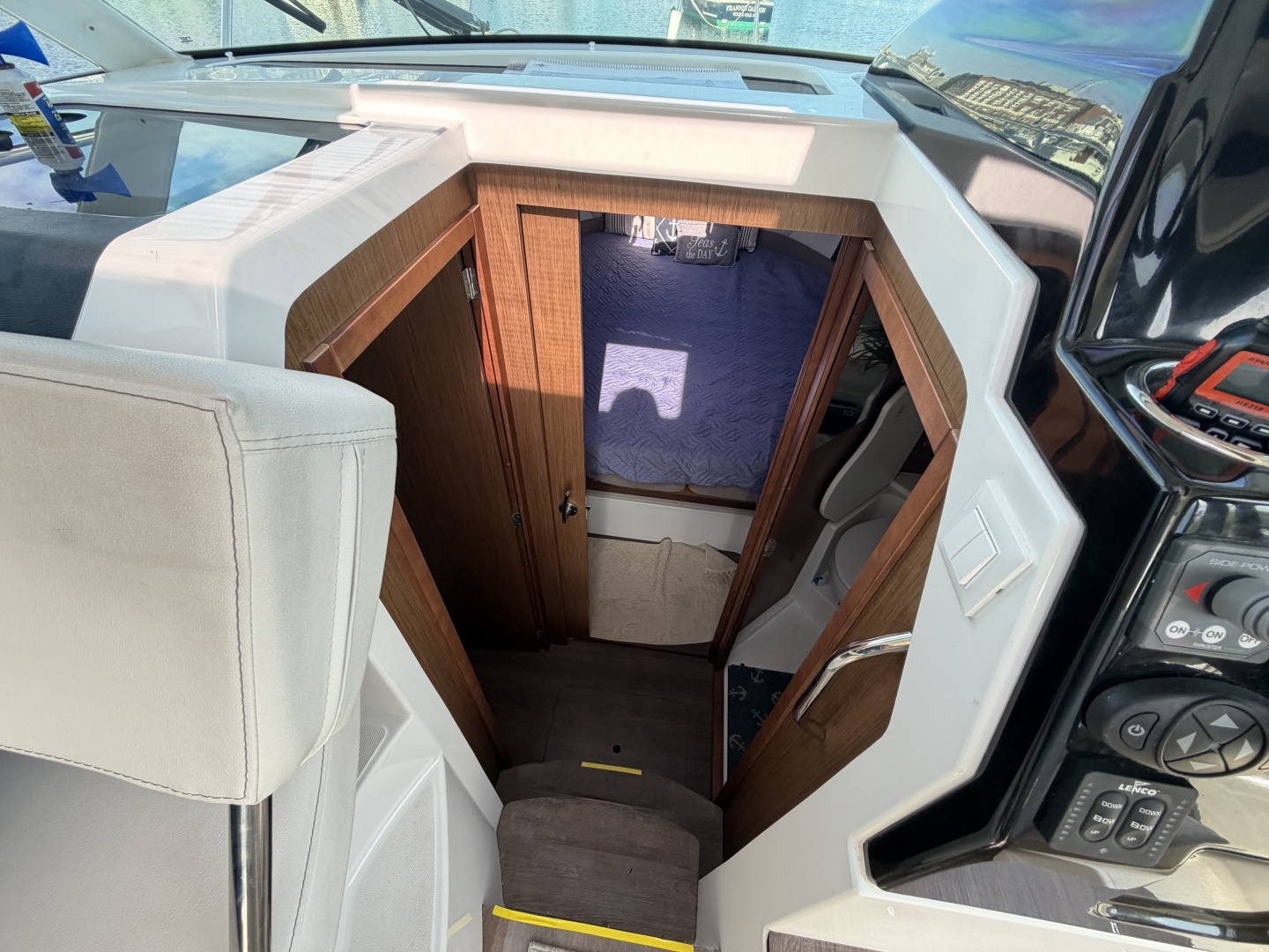 27ft Beneteau Yacht For Sale