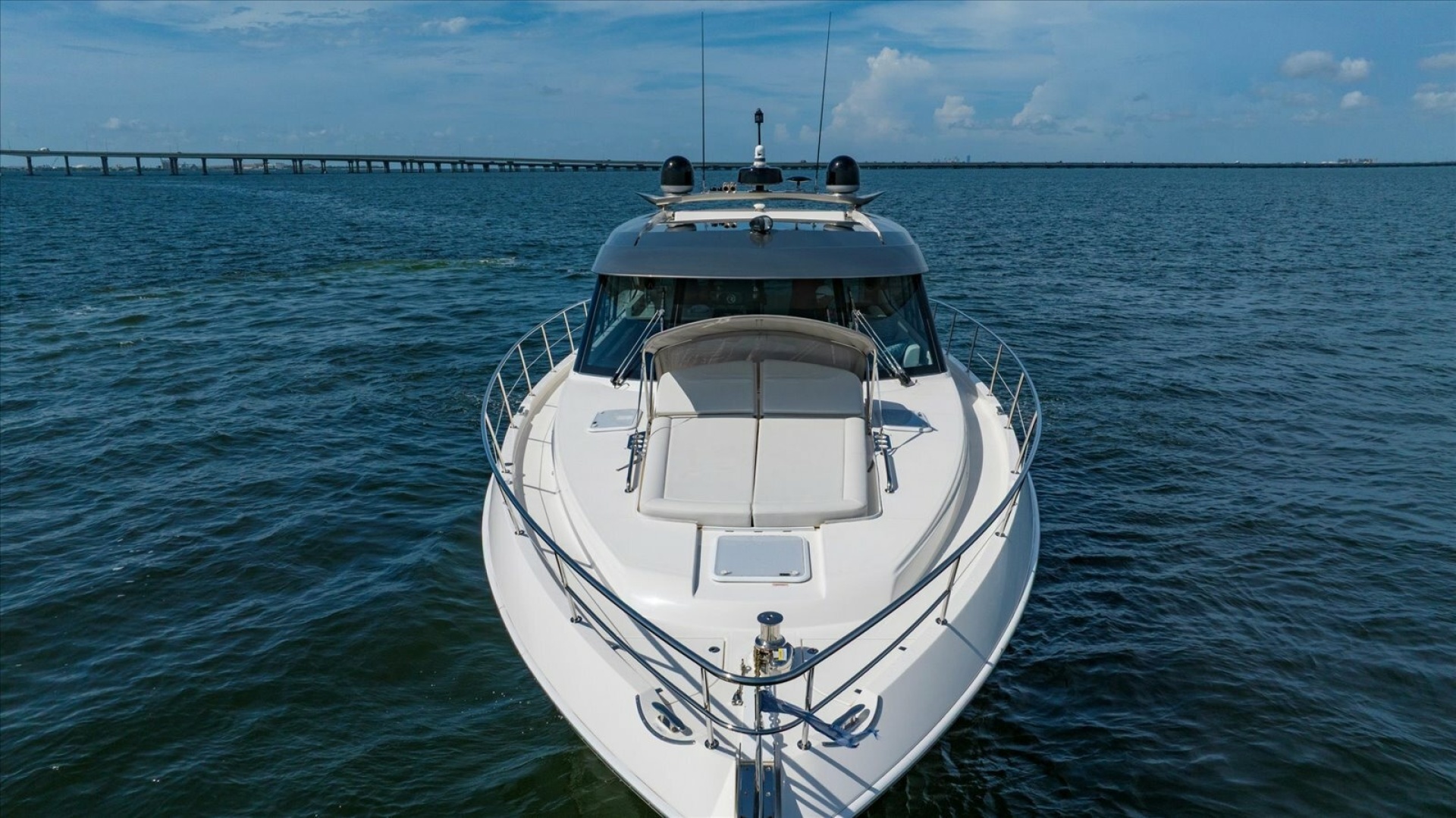 2023 Riviera 5400 Sport Yacht