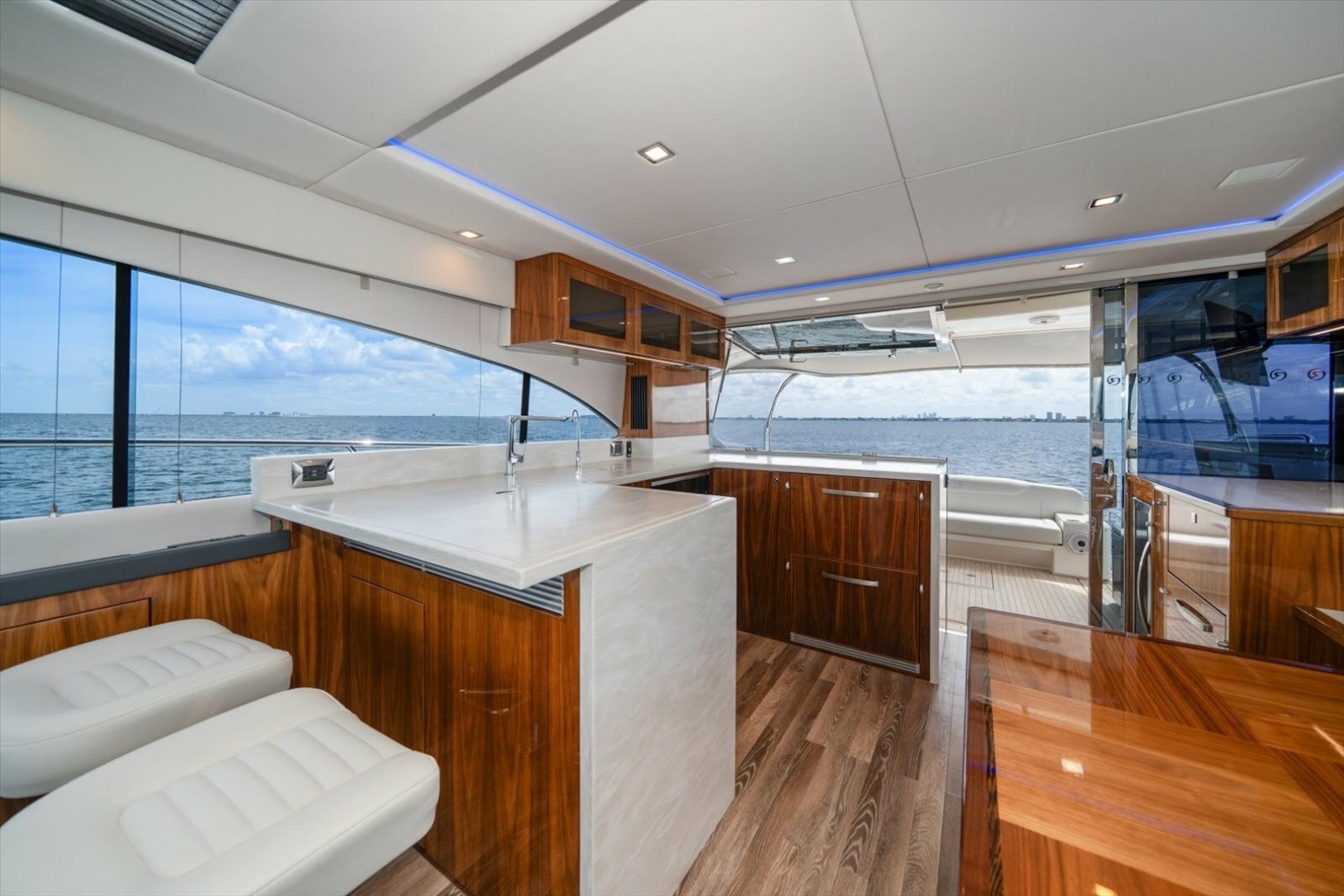 MARITIME 57ft Riviera Yacht For Sale