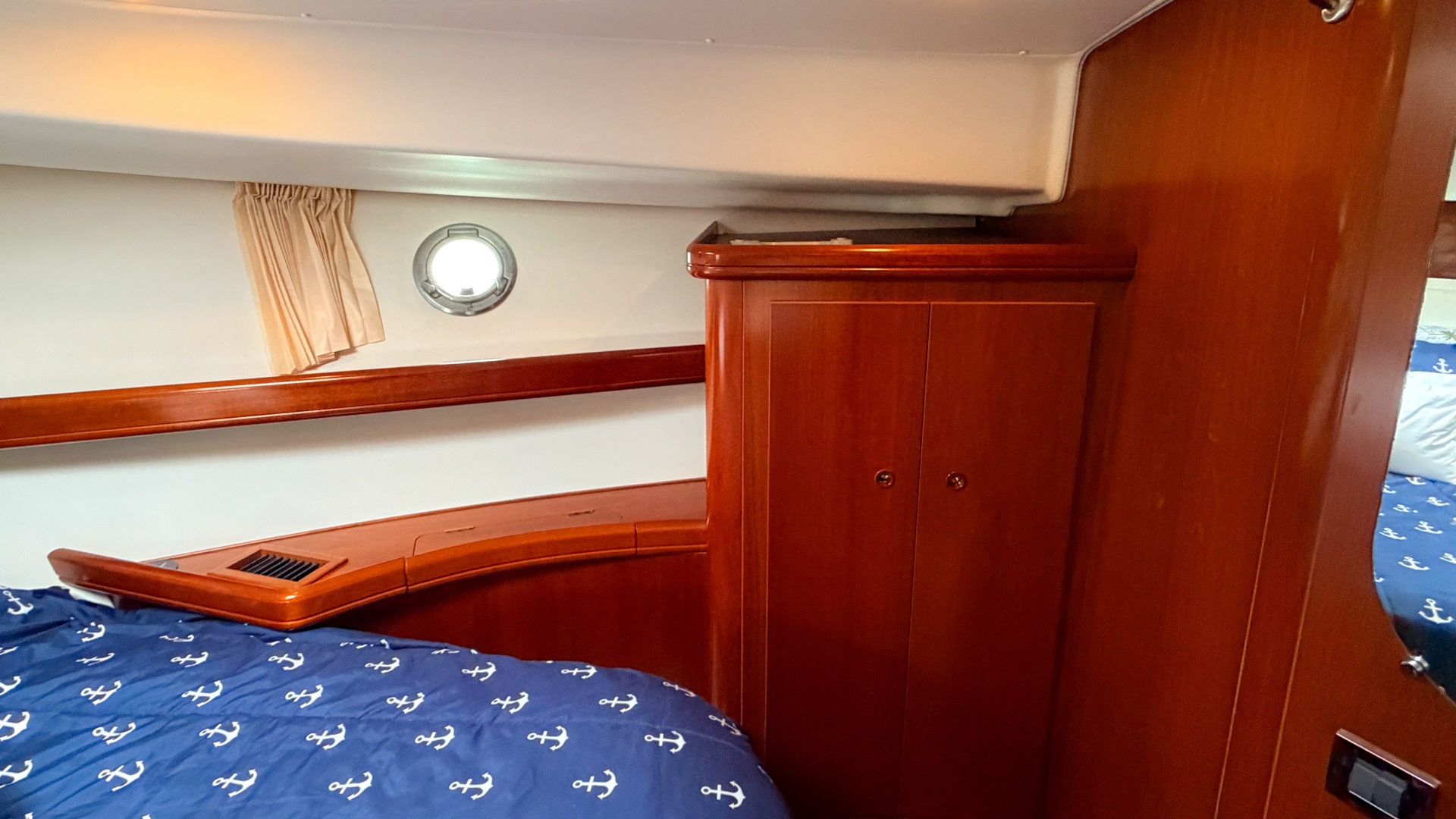 White Horse 42ft Beneteau Yacht For Sale White Horse 42ft Beneteau Yacht For Sale