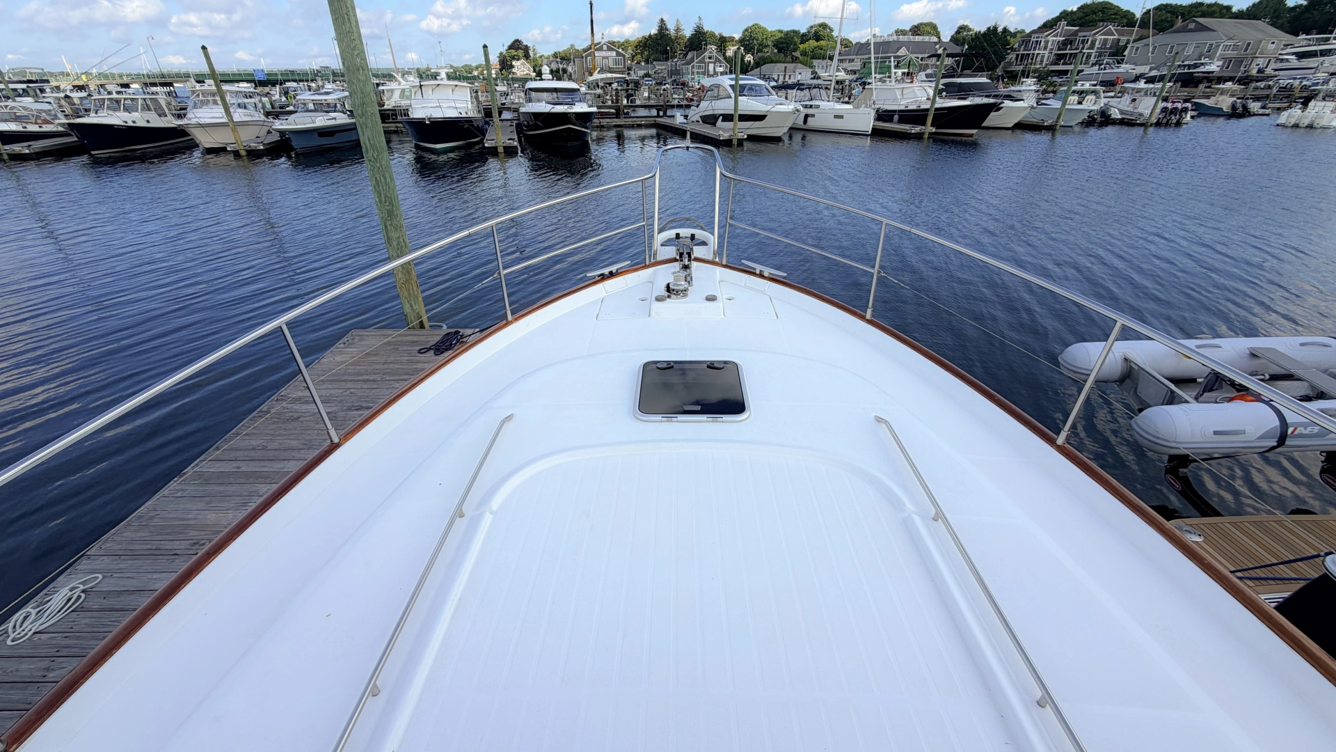 Beneteau SWIFT TRAWLER 42 Yacht For Sale