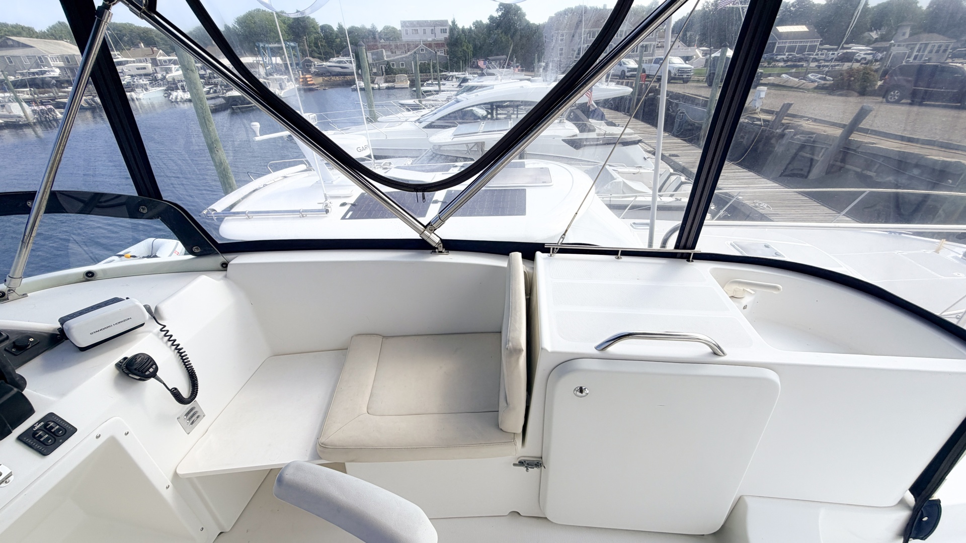 White Horse 42ft Beneteau Yacht For Sale White Horse 42ft Beneteau Yacht For Sale