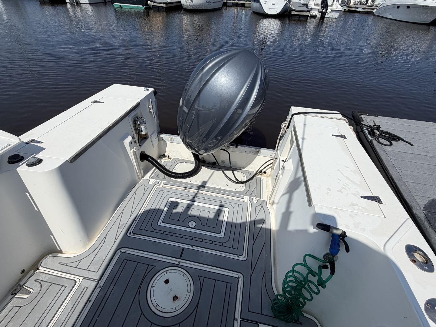 26ft Mako Yacht For Sale