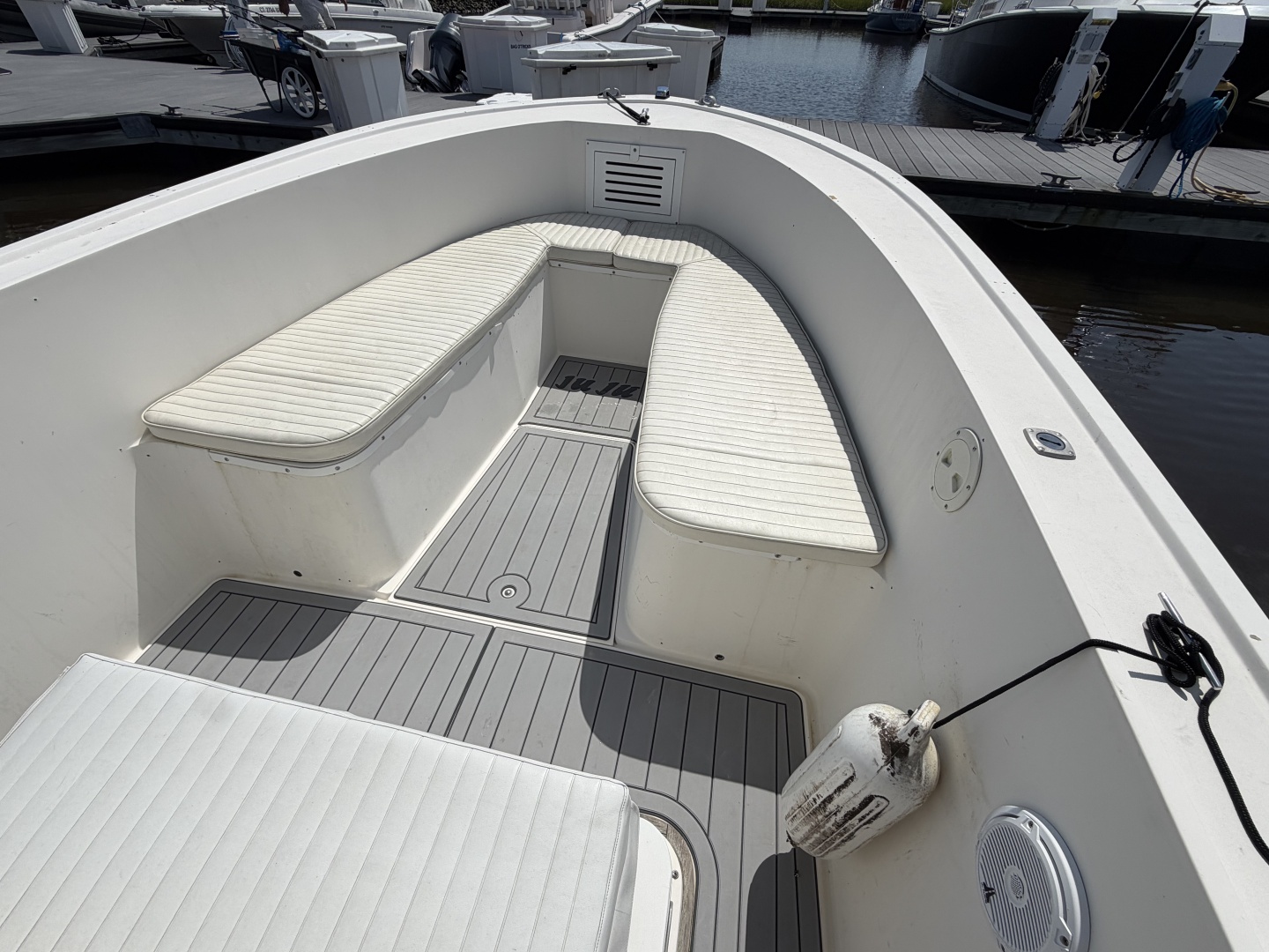26ft Mako Yacht For Sale