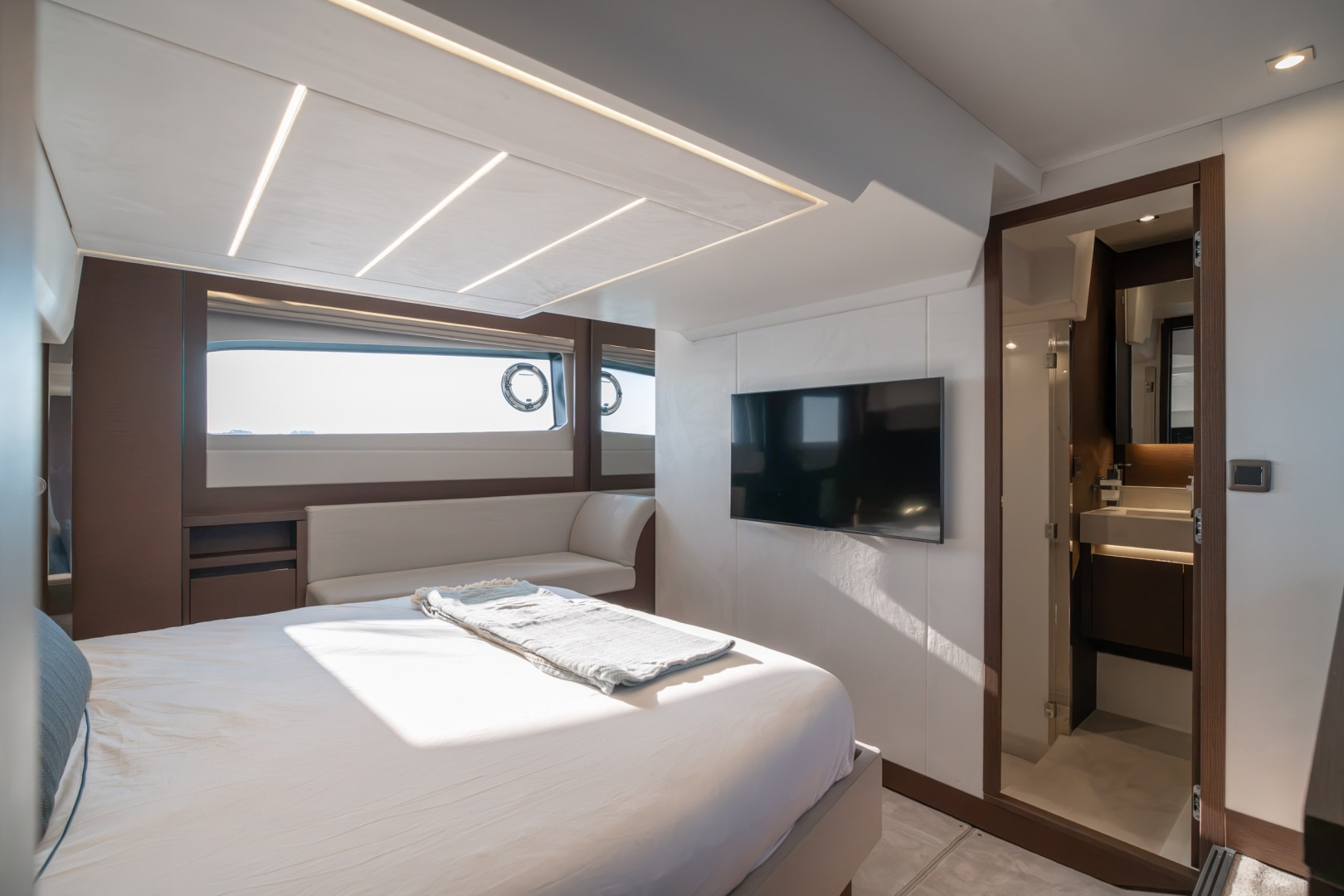 OUR TRADE 52ft Prestige Yacht For Sale