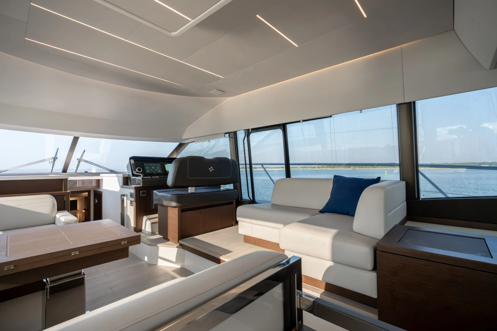 Prestige 520 Yacht For Sale