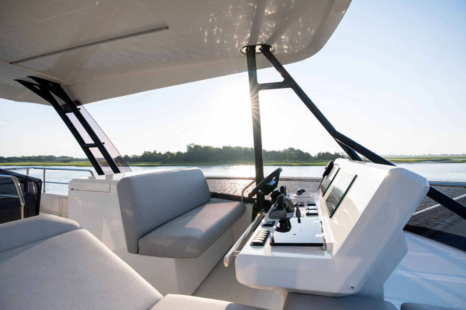 Prestige 520 Yacht For Sale